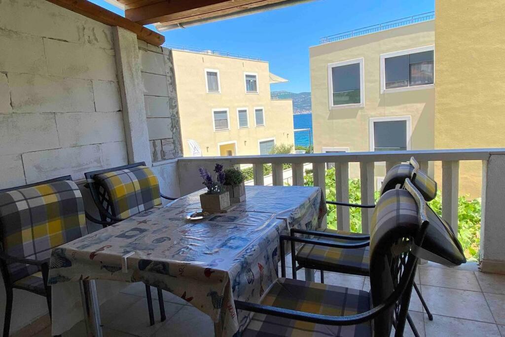 Апартаменты Apartman Toma Слатине Экстерьер фото